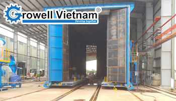 Buồng phun cát công nghiệp là gì? Ứng dụng trong sản xuất