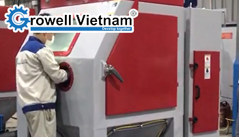 Hướng dẫn vận hành tủ phun cát đúng kỹ thuật và hiệu quả