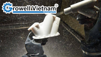Top 5 ứng dụng nổi bật của tủ phun cát khô trong công nghiệp