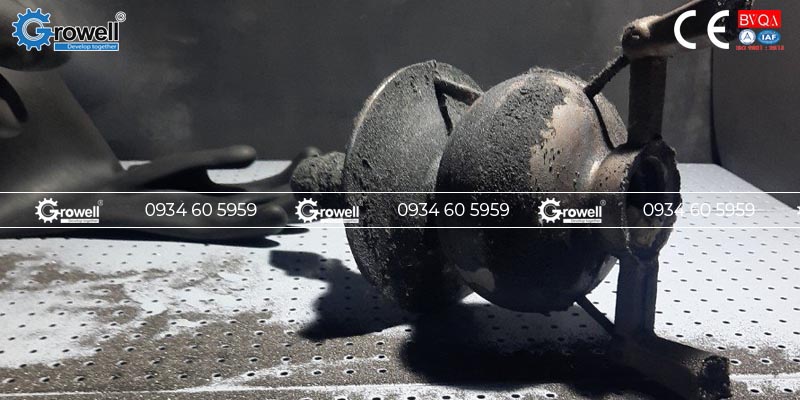 Phun cát đánh bóng lư đồng Phun cát đánh bóng lư đồng