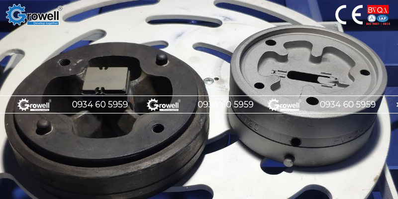 Máy phun cát làm sạch khuôn Máy phun cát làm sạch khuôn